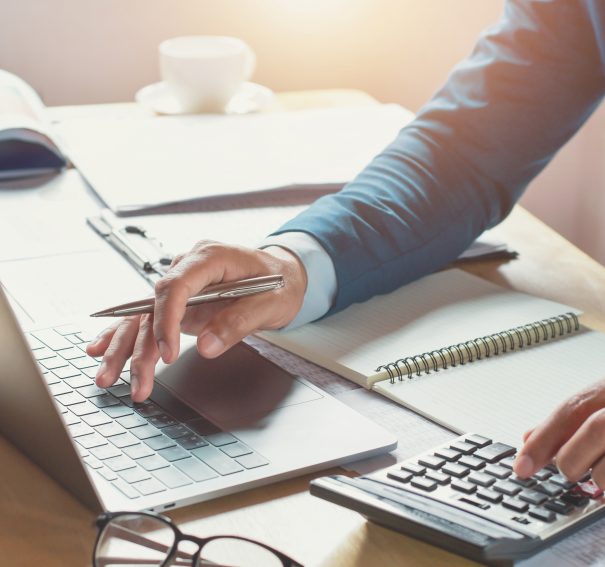 7 Tips To Manage Your Businesses Finance