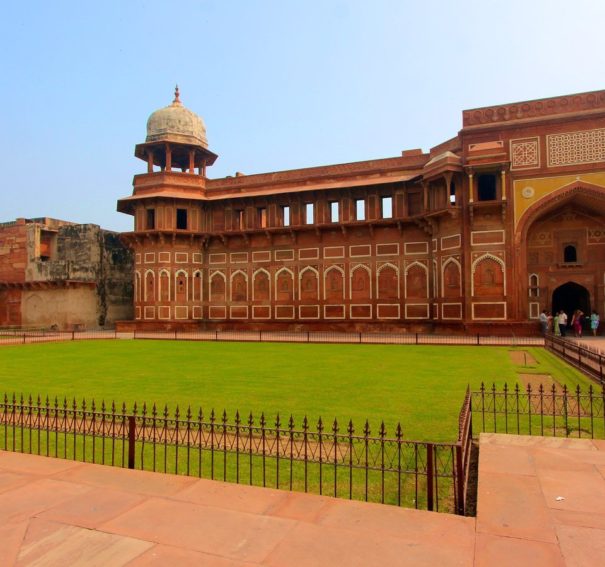 Planning A Trip? Here Are Some Must-See Historical Places In India