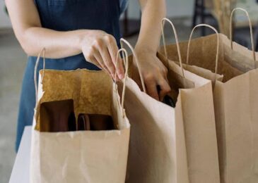 Why Twisted Handle Paper Bags Are Replacing Plastic Carriers in Retail