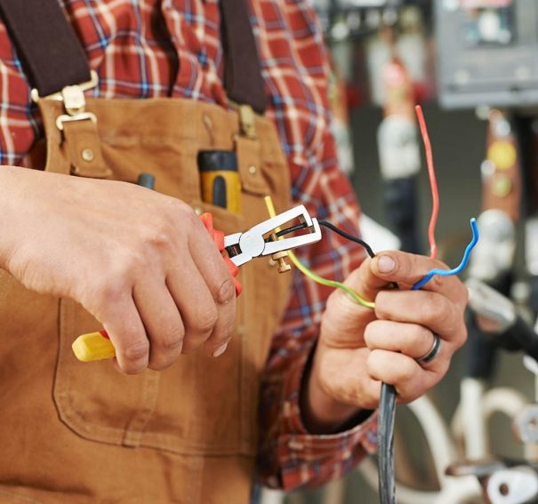 Hire The Best Electricians For Enjoying A Hassle Free Life!