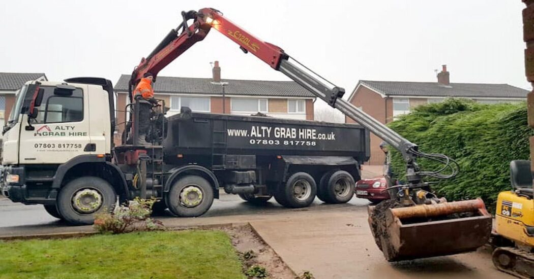 How to Choose a Reliable Grab Hire Company: Key Factors to Consider