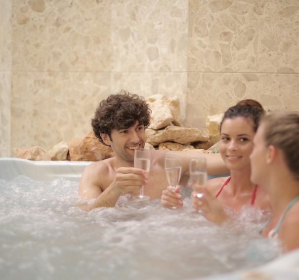 Tips To Prepare Your Backyard For Easy Installation Of Hot Tub