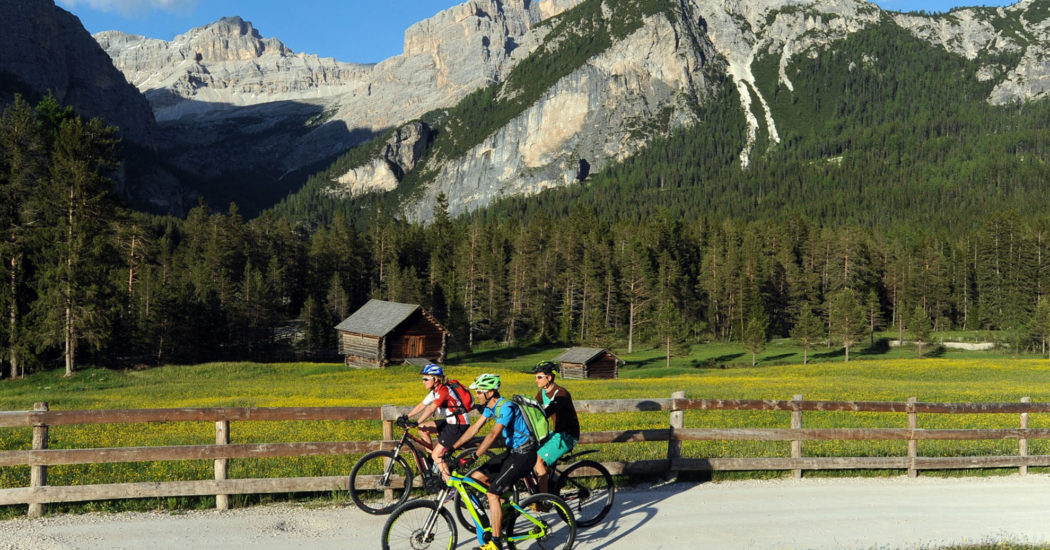 What Are The Benefits Of A Cycling Trip?