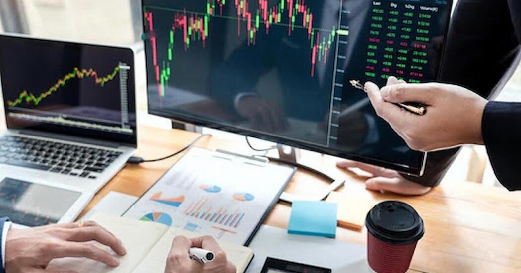 How Interest Rate Hikes Affect Small Business Loans